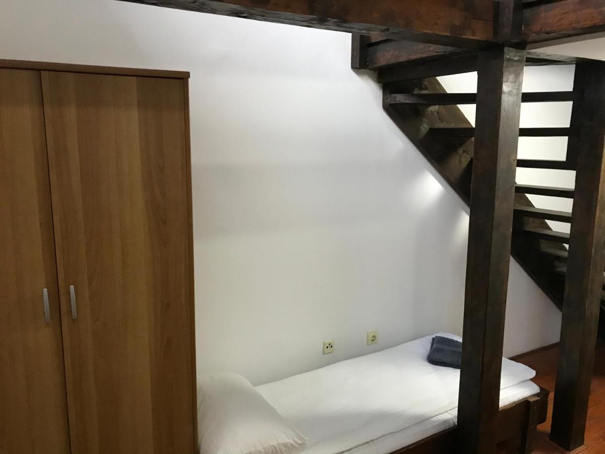 Apartmani Kosuta Т'єнтіште Екстер'єр фото