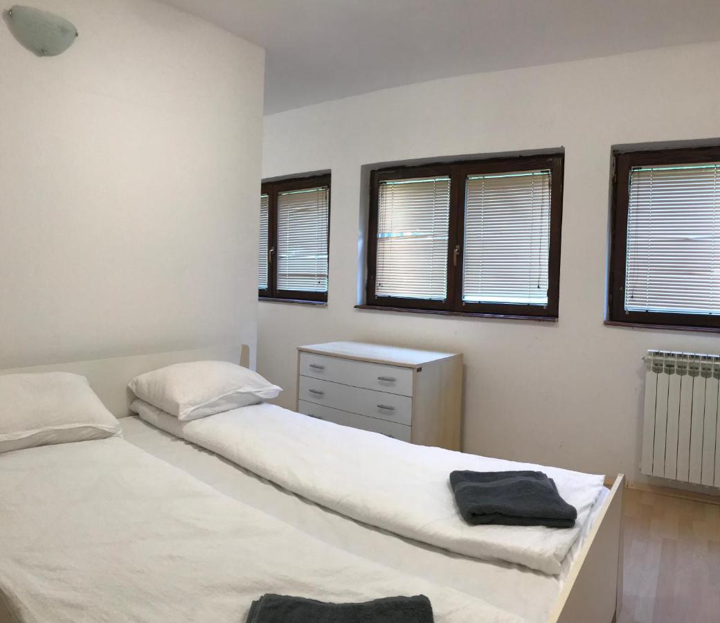 Apartmani Kosuta Т'єнтіште Екстер'єр фото